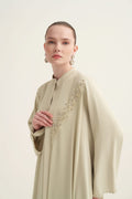 Önü ve Sırtı Taş İşlemeli Abaya Mimoza Yeşili